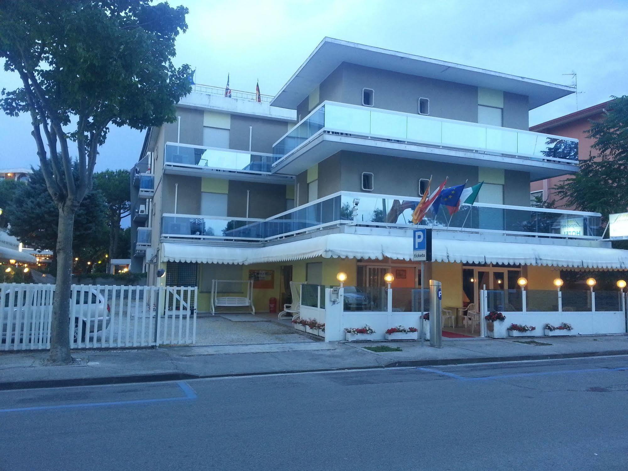Hotel Laguna Τζεσόλο Λίντο Εξωτερικό φωτογραφία